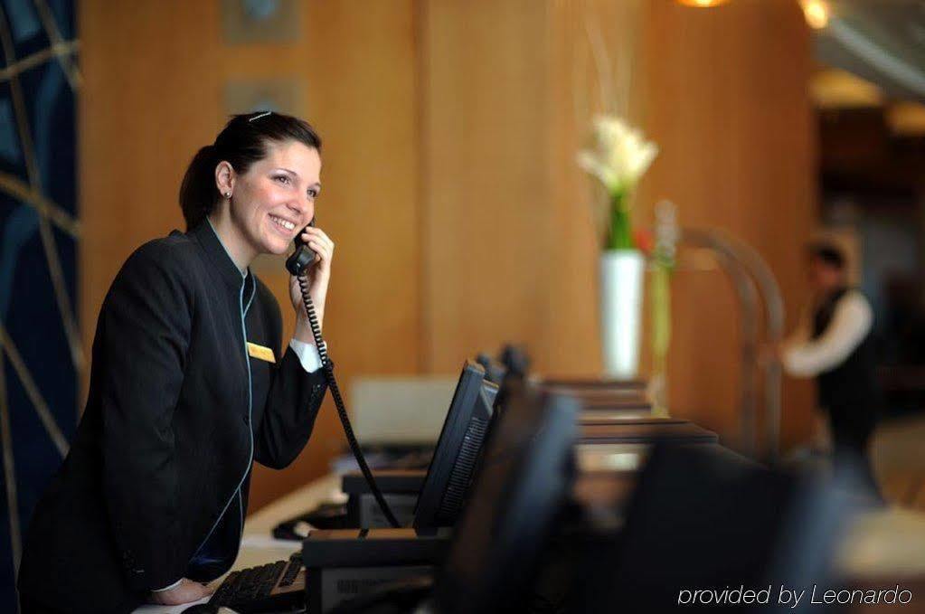 Staybridge Suites Yas Island Abu Dhabi By Ihg Interieur foto